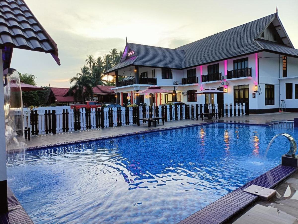 Villa Wanie Inn Setiu Kültér fotó