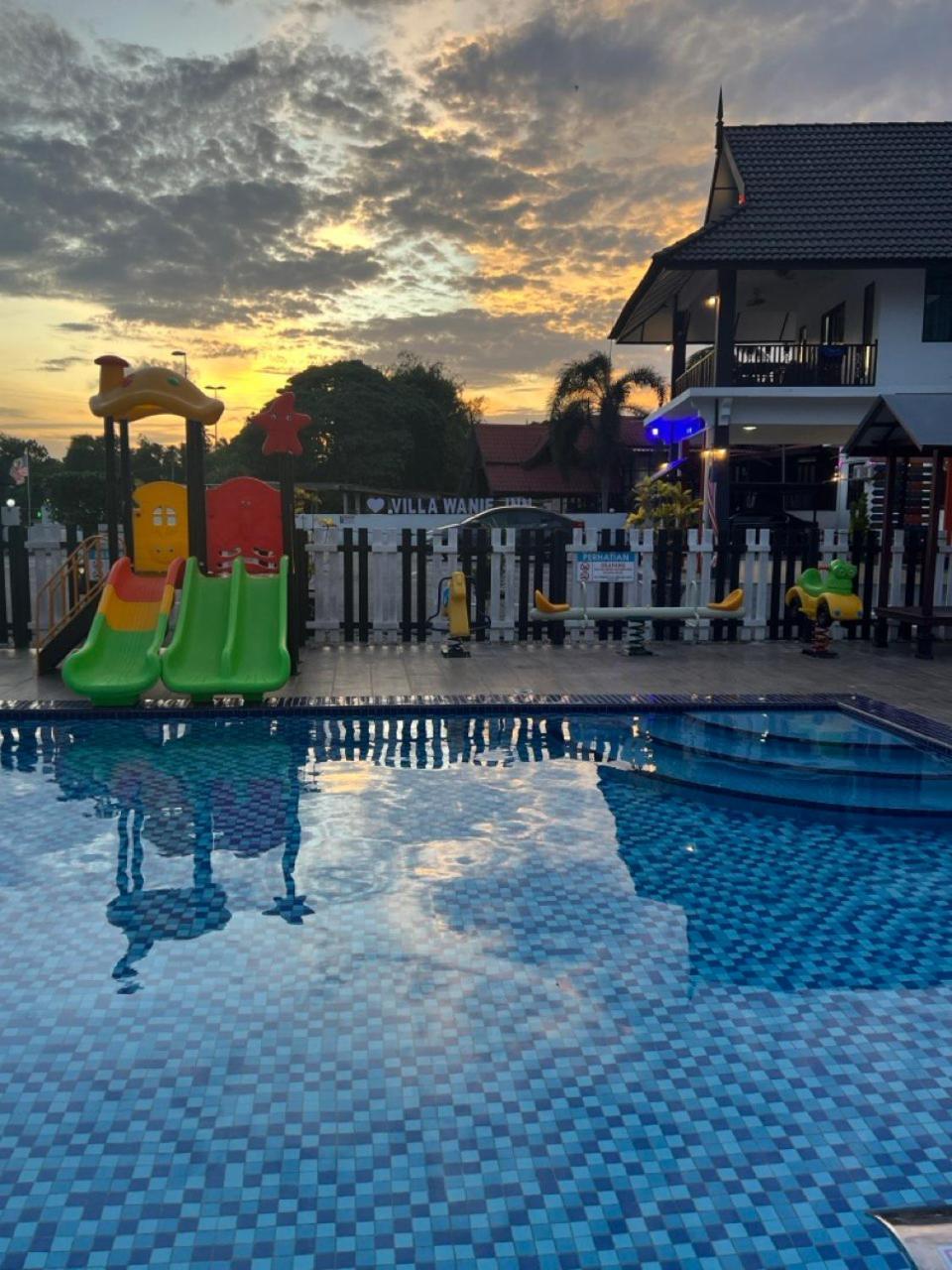 Villa Wanie Inn Setiu Kültér fotó